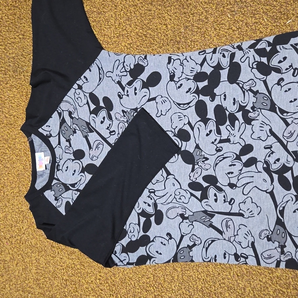 Lularoe 3/4 sleeve shirt size xs